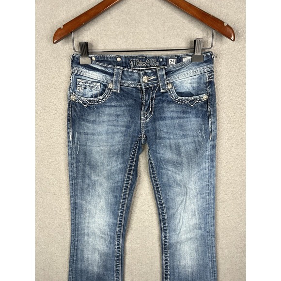 Miss Me Jeans Women's Size 25 Medium Blue Wash Bootcut Rhinestone Pocket - Picture 2 of 9